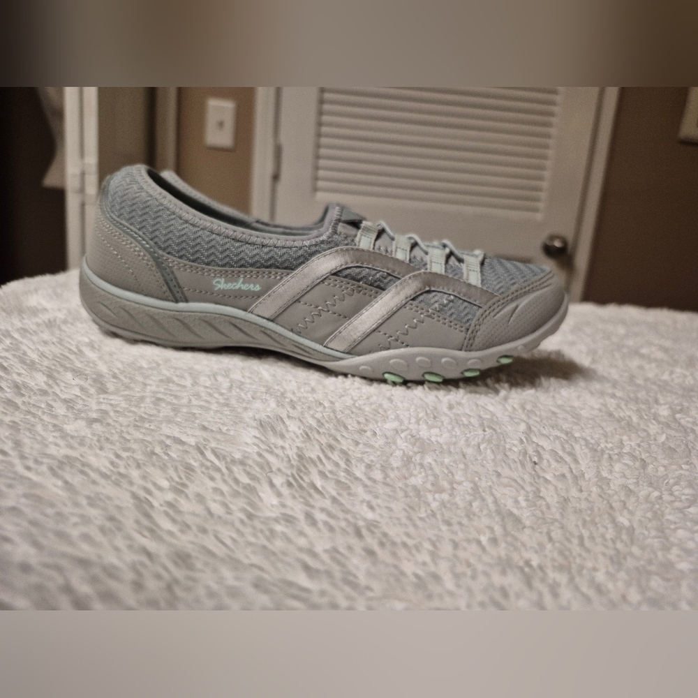 Skechers Kids' Light Gray Sneakers - Picture 5 of 8